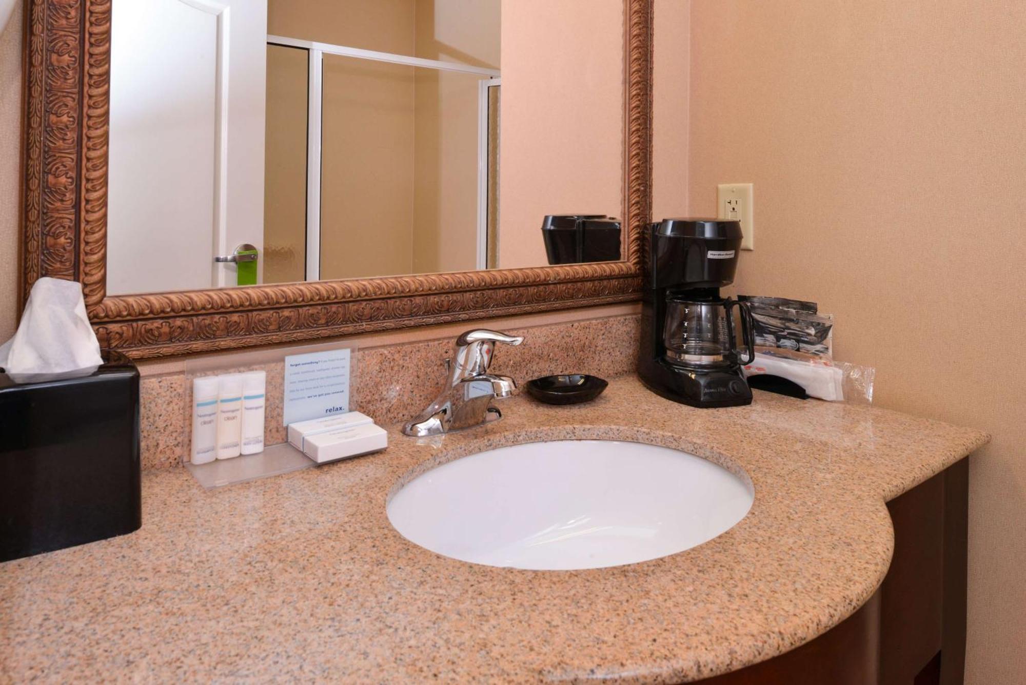 Hampton Inn By Hilton Litchfield Zewnętrze zdjęcie